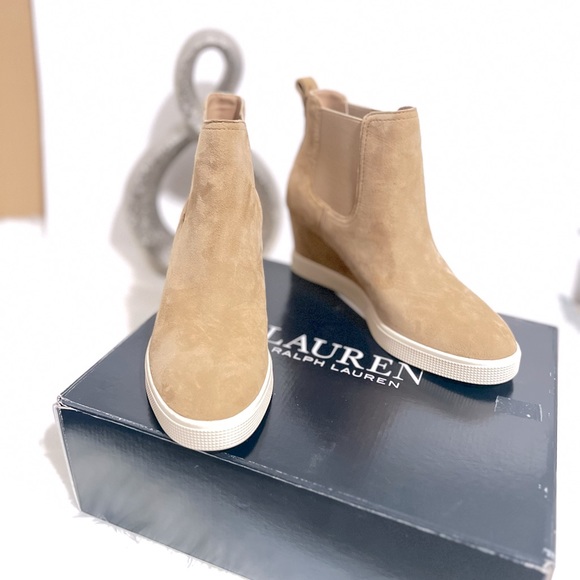 Lauren Ralph Lauren Women's Beige Suede Reade Wedge Sneaker Size 8M shoes, boots - Picture 7 of 9